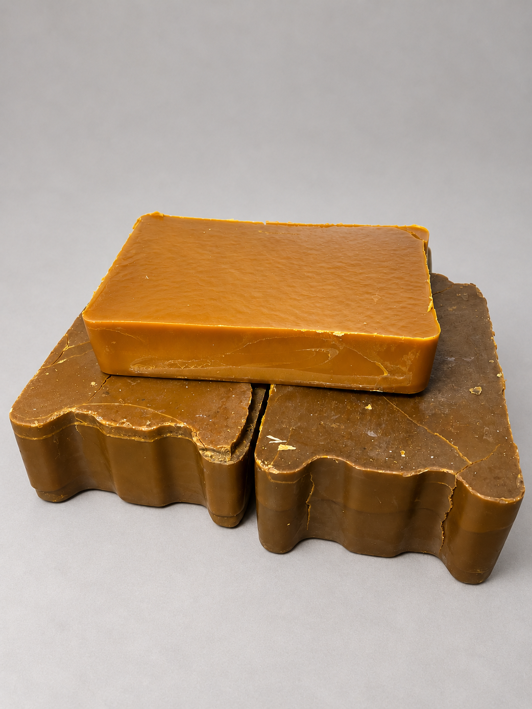 Industrial beeswax for woodworking, polishing and production applications